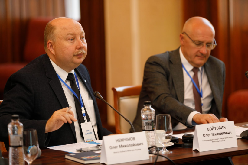 Голова Міжвідомчої робочої групи Олег Немчінов наголосив, що Україна рухається у фарватері глобального процесу . Фото з Урядового порталу